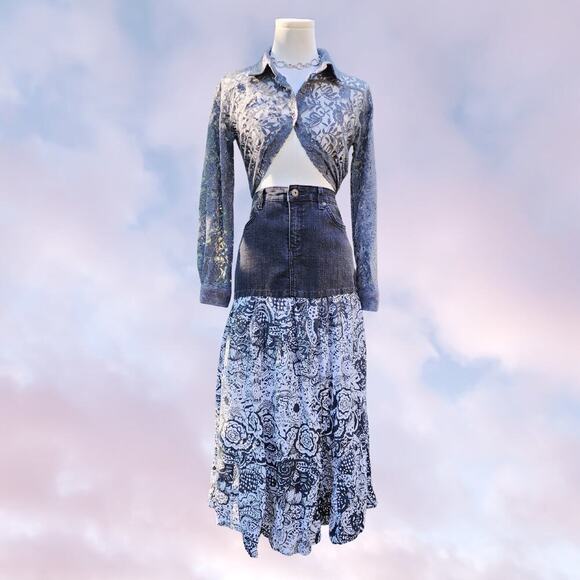 Gloria Vanderbilt Dresses & Skirts - Gloria Vanderbilt Dark Wash Denim Black White Cotton Peasant Reconstructed Skirt